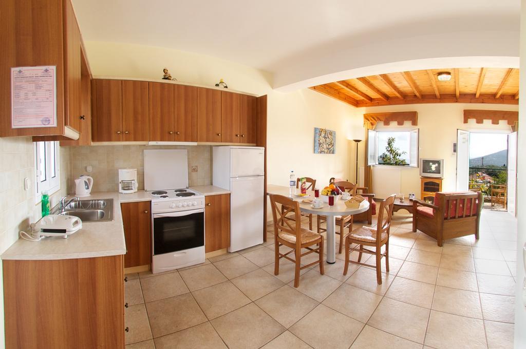 Apartament Dogis Retreat Agia Efimia Zewnętrze zdjęcie