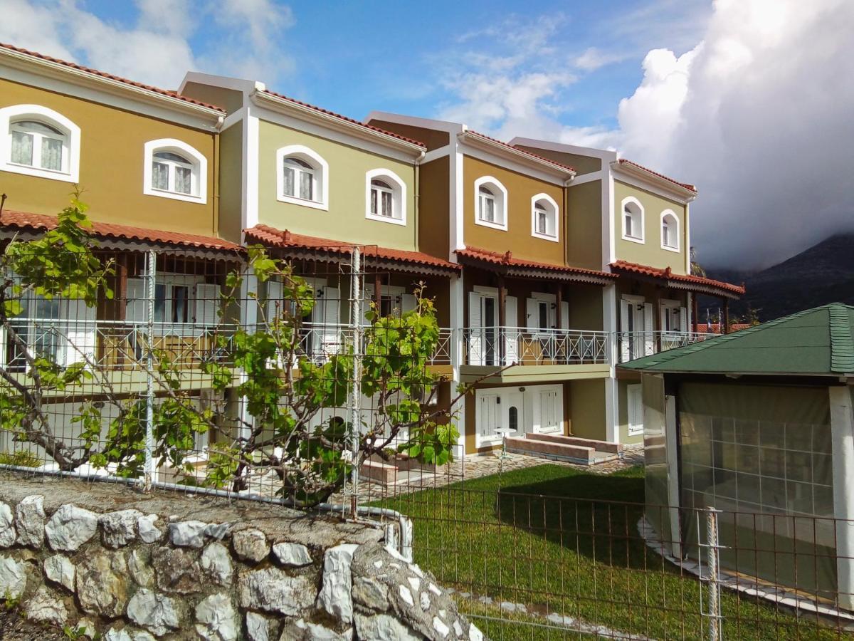 Apartament Dogis Retreat Agia Efimia Zewnętrze zdjęcie