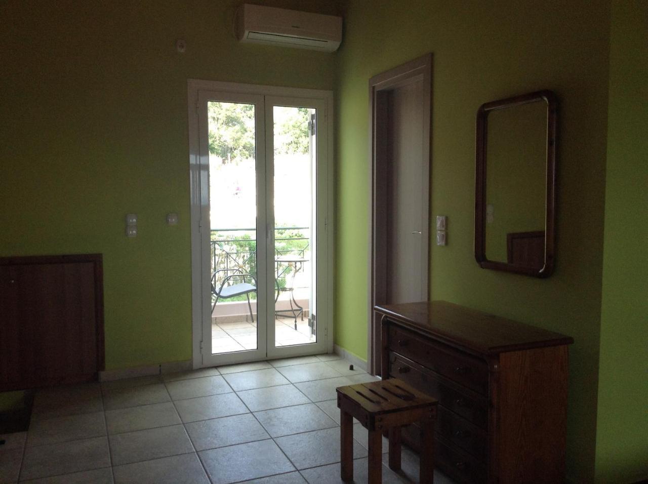 Apartament Dogis Retreat Agia Efimia Zewnętrze zdjęcie
